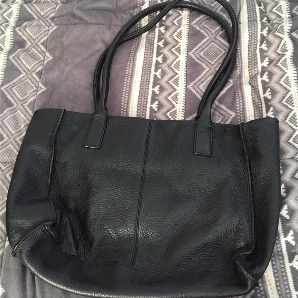 Banana Republic black leather tote